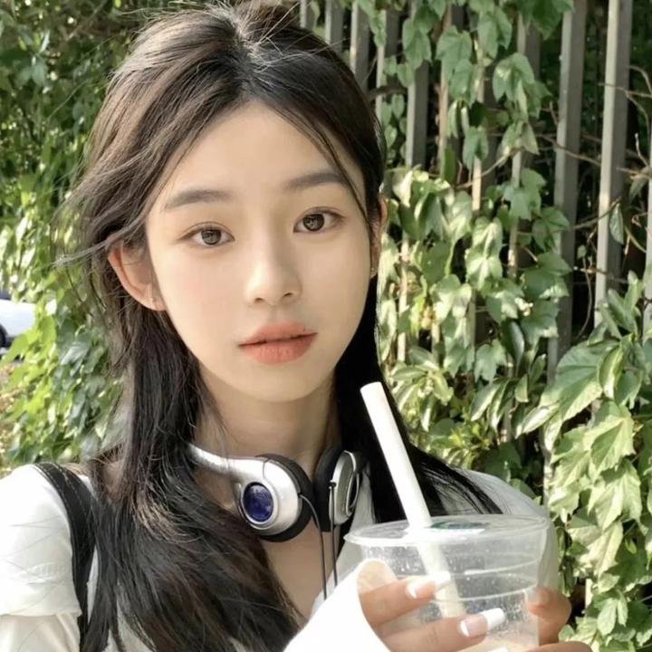 没有男人,女人更美